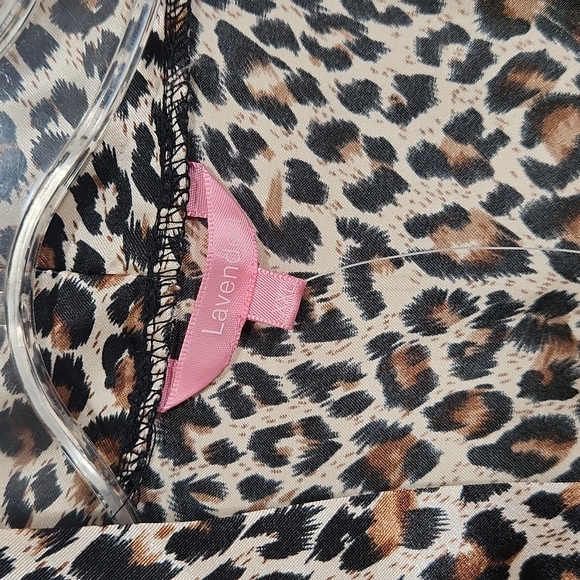 Vintage plus size Lavender animal print Satin like maxi robe size xxl - Picture 4 of 7